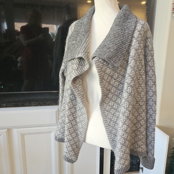 LOFT Geo Jacquard Grey White Wool Mohair Blend Open Cardigan L - Picture 2 of 13